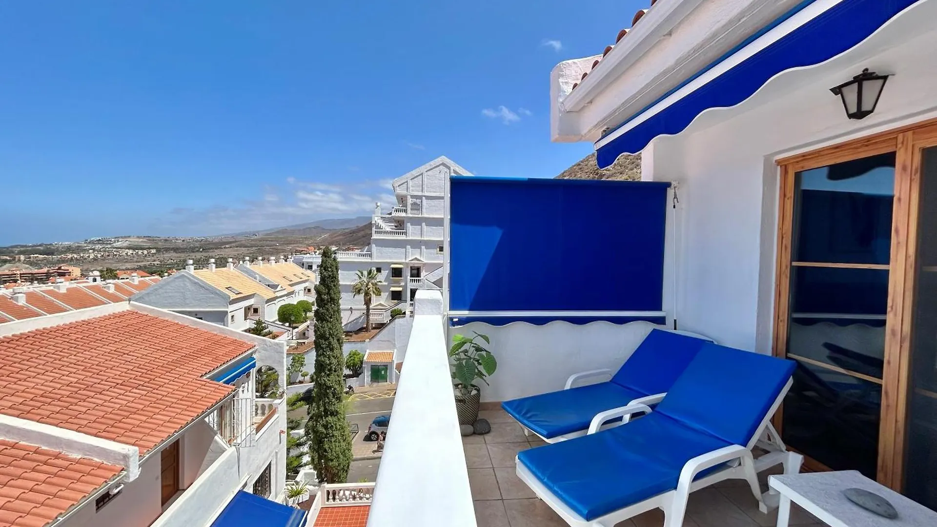 アパート 2 Bdr Penthouse Apt, Sea Views, Heated Pool K211 ロスクリスティアーノス