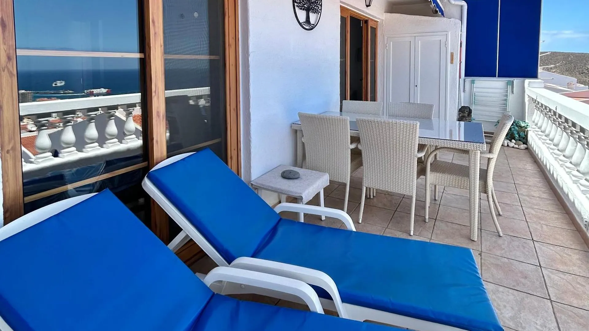 2 Bdr Penthouse Apt, Sea Views, Heated Pool K211 ロスクリスティアーノス 0*,  スペイン