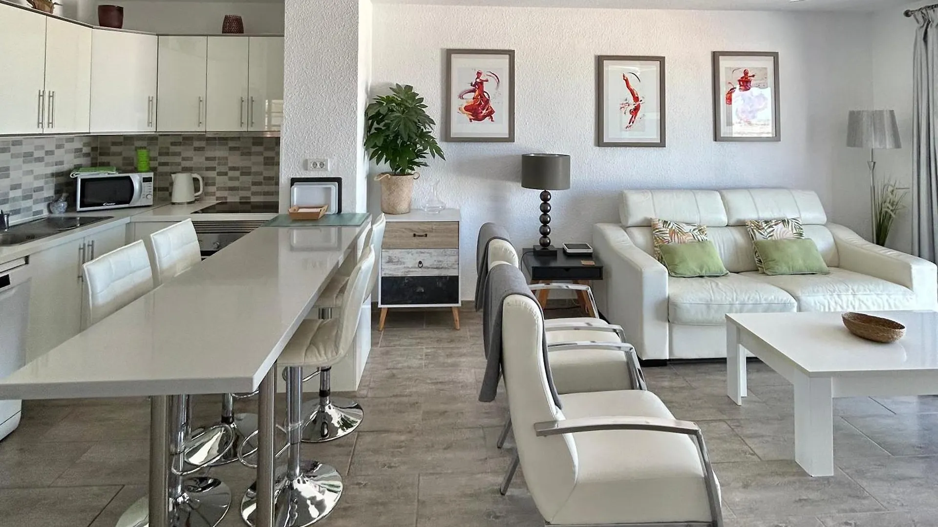 2 Bdr Penthouse Apt, Sea Views, Heated Pool K211 ロスクリスティアーノス 0*,